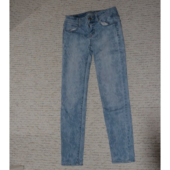 Light Blue Jeans with Floral Print - American Eagle - Picture 5 of 6